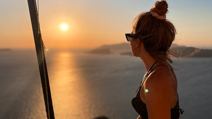 Die Sonnenunterg&auml;nge findet die Freisingern in ihrer neuen Heimat besonders beeindruckend. Und sie sind kostenlos, selbst im teuren Santorini.