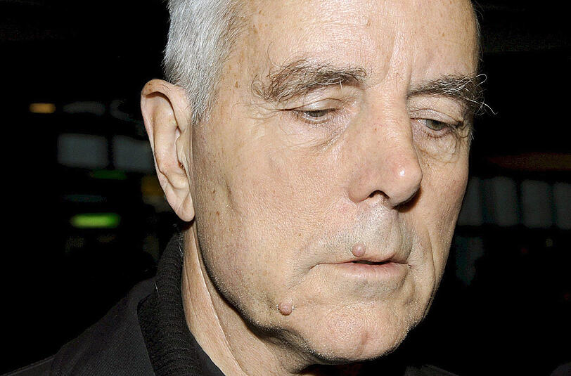 Holocaust-Leugner Williamson hat die nächste Schlappe vor Gericht einstecken müssen.