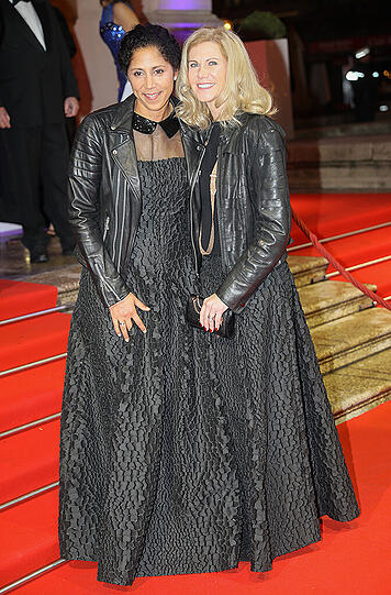 Bundestrainerin Steffi Jones (l) und ihre Lebenspartnerin Nicole Parma.