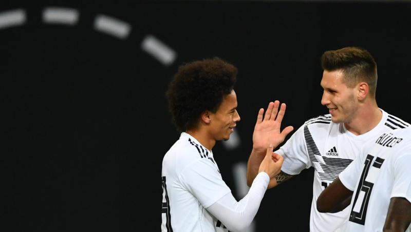 Die Nationalspieler Leroy Sane (l)und Niklas Süle. Foto: Soeren Stache/dpa/Archivbild Die Nationalspieler Leroy Sane (l)und Niklas Süle. Foto: Soeren Stache/dpa/Archivbild