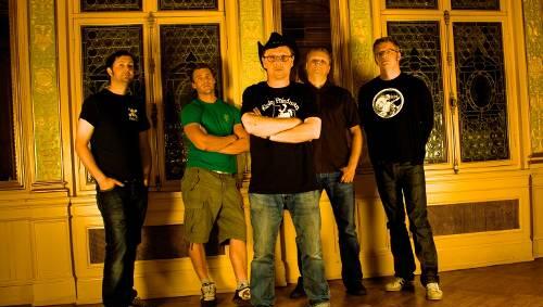 Kommen aus der Provinz und spielen uramerikanischen Punk-Rock: No Fun At All. Kommen aus der Provinz und spielen uramerikanischen Punk-Rock: No Fun At All.