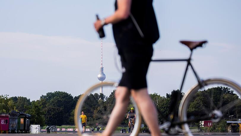 Auch auf dem Fahrrad ist Alkohol gefährlich. (Symbolbild) Auch auf dem Fahrrad ist Alkohol gefährlich. (Symbolbild)
