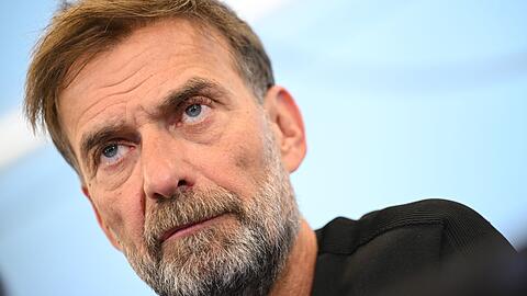 Bundestrainer J&uuml;rgen Klopp hat sich f&uuml;r die Absage seines geplanten Auftritts beim Internationalen Trainerkongress entschuldigt.