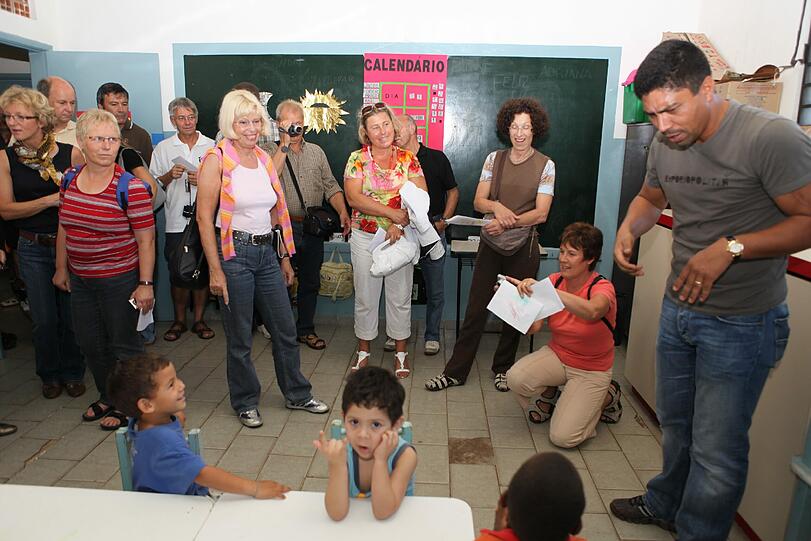 Besuch in der Schule Londrina, die von der Giovane-Elber-Stiftung betrieben wird.