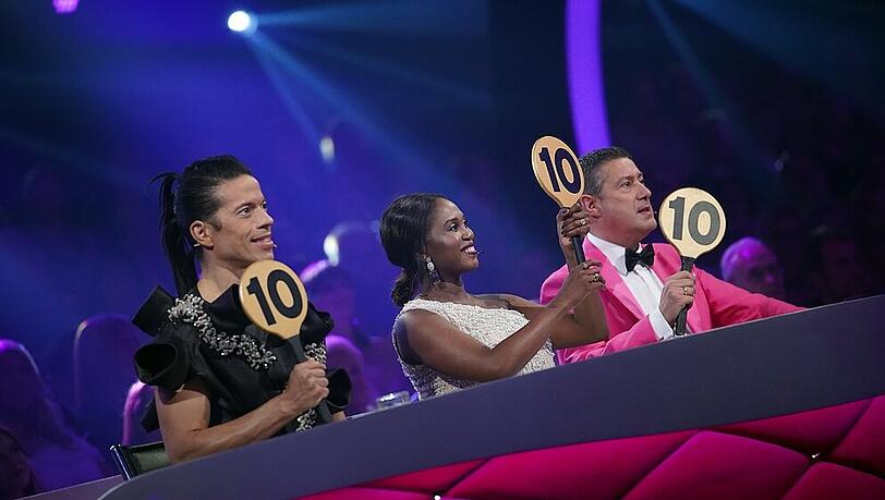 Motsi Mabuse, Jorge González und Joachim Llambi touren 2021 mit den "Let's Dance"-Kandidaten durch Deutschland. Motsi Mabuse, Jorge González und Joachim Llambi touren 2021 mit den "Let's Dance"-Kandidaten durch Deutschland.