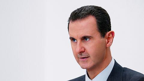 Assad verlässt Damaskus mit unbekanntem Ziel. (Archivbild)
