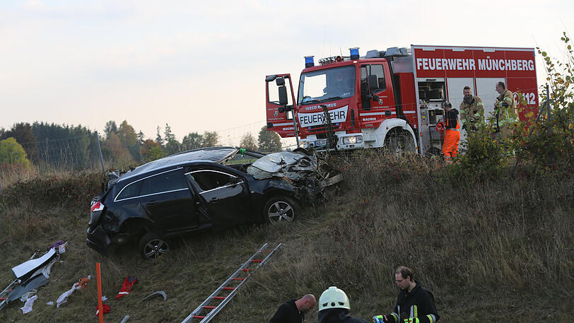 Bilder vom Unfallort an der A9.