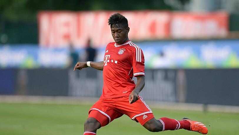David Alaba beim seinem ersten Trainingsspiel 2013 - gegen die Fan-Auswahl beim Paulaner-Cup. David Alaba beim seinem ersten Trainingsspiel 2013 - gegen die Fan-Auswahl beim Paulaner-Cup.