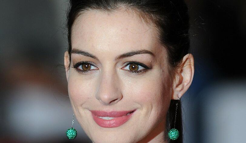 Anne Hathaway wird zur Hochstaplerin: In der Neuverfilmung von "Zwei hinreißend verdorbene Schurken" übernimmt die 34-Jährige die Hauptrolle.