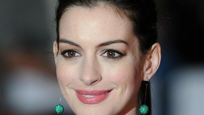 Anne Hathaway wird zur Hochstaplerin: In der Neuverfilmung von "Zwei hinreißend verdorbene Schurken" übernimmt die 34-Jährige die Hauptrolle.
