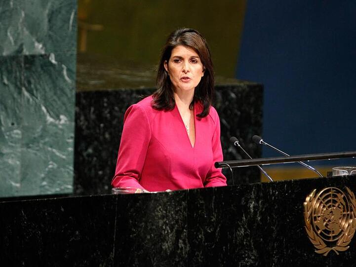 Nikki Haley, Botschafterin der USA bei den Vereinten Nationen, spricht im Rahmen der UN-Generalversammlung im Hauptquartier der Vereinten Nationen.