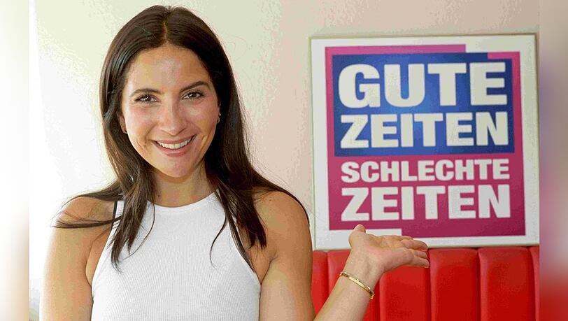 Schauspielerin Chryssanthi Kavazi kehrt nach ihrer "Let's Dance"-Auszeit zurück zum "Gute Zeiten, schlechte Zeiten"-Set. Durch die Tanz-Show ist auch ihr kleiner Sohn auf den Geschmack gekommen. Schauspielerin Chryssanthi Kavazi kehrt nach ihrer "Let's Dance"-Auszeit zurück zum "Gute Zeiten, schlechte Zeiten"-Set. Durch die Tanz-Show ist auch ihr kleiner Sohn auf den Geschmack gekommen.