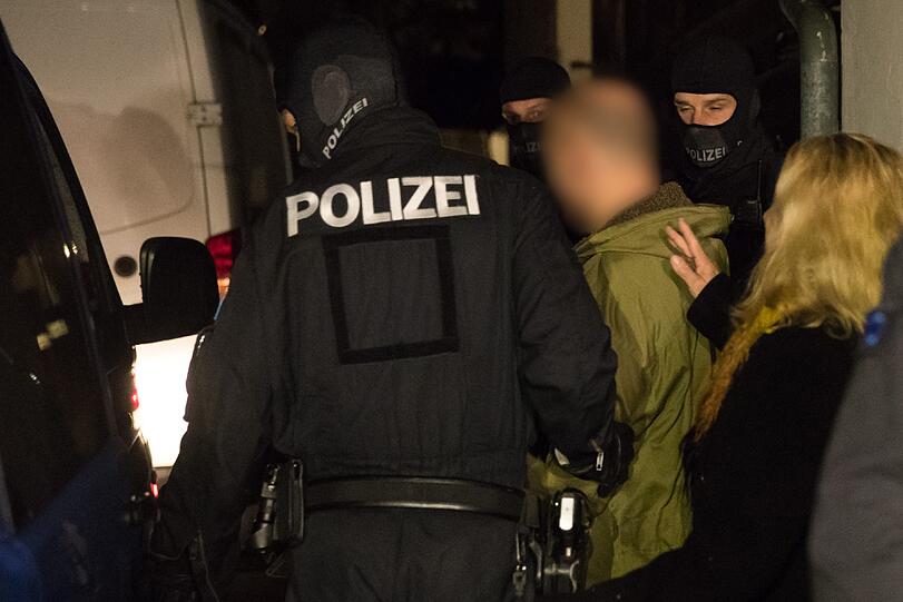 Ortstermin am Haus des Reichsbürgers. Die Bilder.