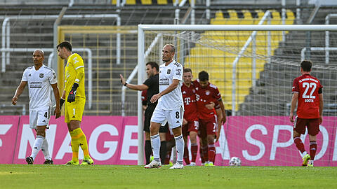Betröppelte Hachinger: Gegen den FC Bayern II setzte es für die Mannschaft von Sandro Wagner eine 1:5-Packung.