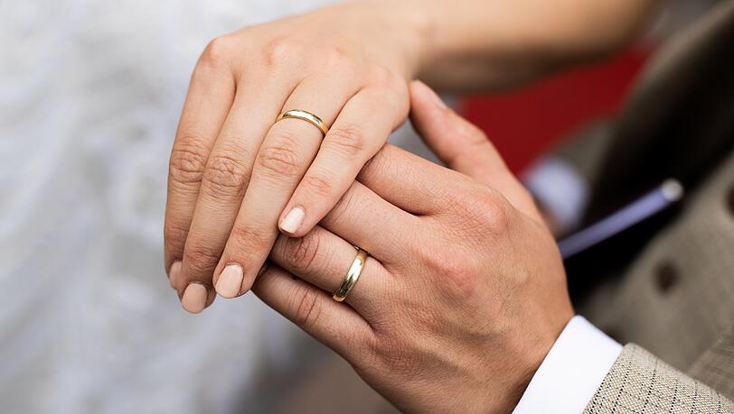 Klingbeil will mit einer Reform des Ehegattensplittings f&uuml;r mehr Vollzeitarbeit sorgen.