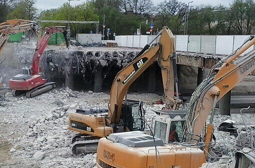 So spektakulär war der Abbruch der alten Brücke über die A96.