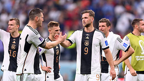 Die Deutsche Nationalmannschaft nach ihrem Spiel gegen Spanien.