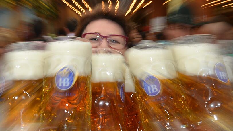 Bier wird&lsquo;s 2017 auf der Wiesn geben. Aber zu welchem Preis?