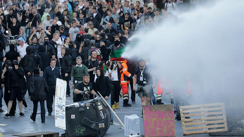 Auseinandersetzungen zwischen Polizei und Demonstranten: Die Lage in Hamburg eskalierte am Donnerstag.