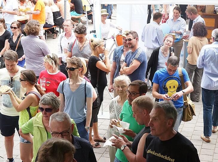 Das Glockenbachfest feierte am Samstag 20. Geburtstag, viele Besucher kamen und feierten mit. Die Bilder...