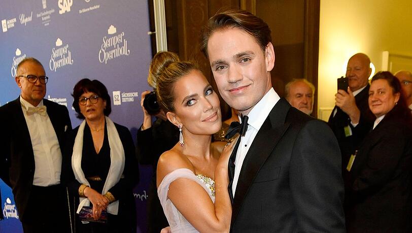 Sylvie Meis und ihr Bruder beim SemperOpernball 2020.