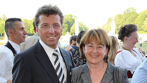 Georg Schmid muss alleine vor Gericht. Seine Frau muss eine Strafe von insgesamt 13 200 Euro zahlen.