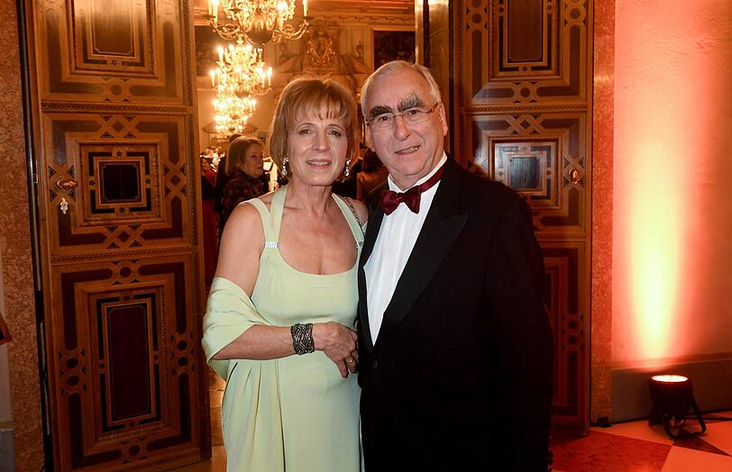 Ex-Finanzminister Theo Waigel mit seiner Frau Irene Epple-Waigel.