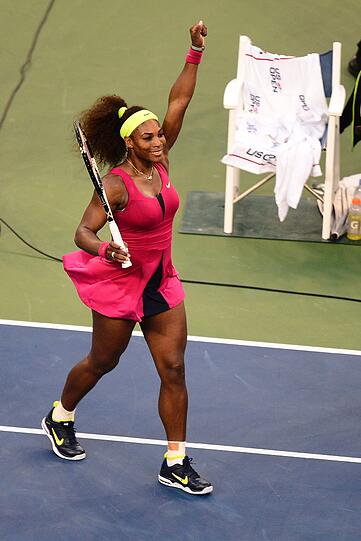 Serena Williams gewinnt gegen die Italienerin Sara Errani mit 6:1, 6:2 und zieht ins Finale der US Open in New York ein. Dort trifft sie auf Wiktoria Asarenka
