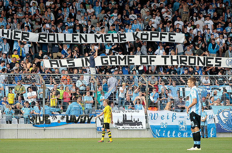 Fan-Proteste gegen das Präsidium. Die Bilder vom Dortmund-Spiel.