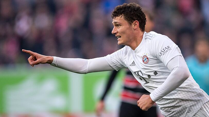 Benjamin Pavard jubelt nach seinem Treffer zur 1:0-Führung bei Fortuna Düsseldorf.
