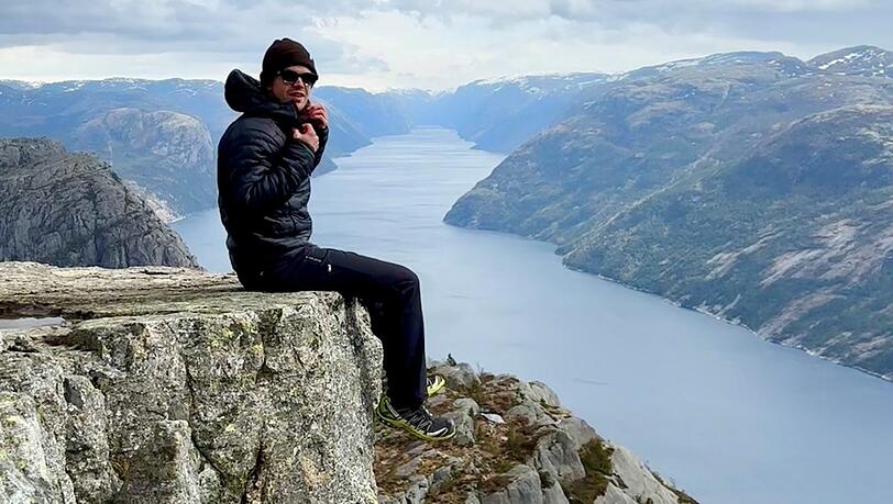 "Ich liebe den Blick in die Ferne, mich entspannt das total": Ferdinand Hofer vor ein paar Tagen in Norwegen auf den Preikestolen.
