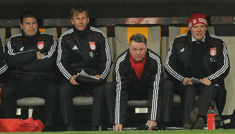 Am Boden: Trainer Louis van Gaal und seine Bayern.