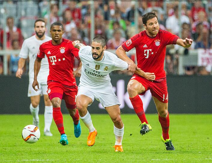 Xabi Alonso, Note 3: Überhartes Einsteigen gegen Carvajal, das mit Gelb bestraft wurde. Erste Anspielstation, ohne entscheidende Pässe in die Spitze.