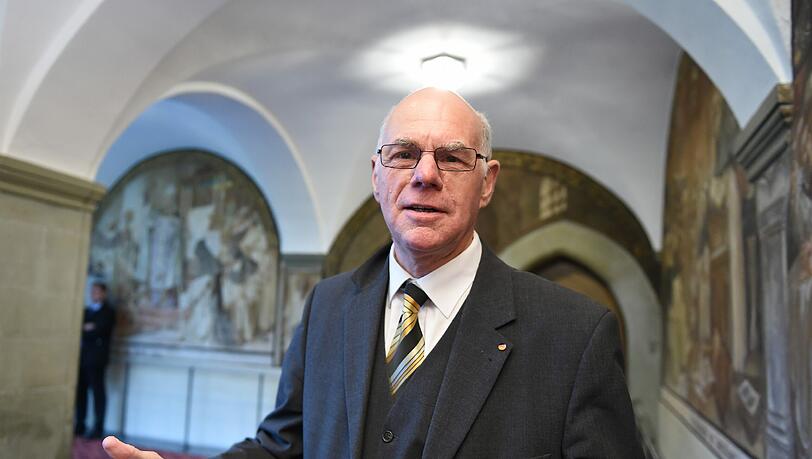 Bundestagspräsident Lammert: "Die Türkei entfernt sich immer weiter von den europäischen Mindeststandards, auf die sie sich als Mitglied des Europarats ausdrücklich verpflichtet hat." Foto: Felix Kästle/Archiv Bundestagspräsident Lammert: "Die Türkei entfernt sich immer weiter von den europäischen Mindeststandards, auf die sie sich als Mitglied des Europarats ausdrücklich verpflichtet hat." Foto: Felix Kästle/Archiv