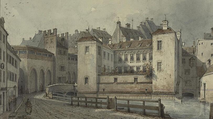 1825: Die Skizze von Carl August Lebschée zeigt das Graf-von-Törring-Seefeld Gebäude an der Roßschwemme und die Stadtmauer vor dem teilweisen Abbruch.