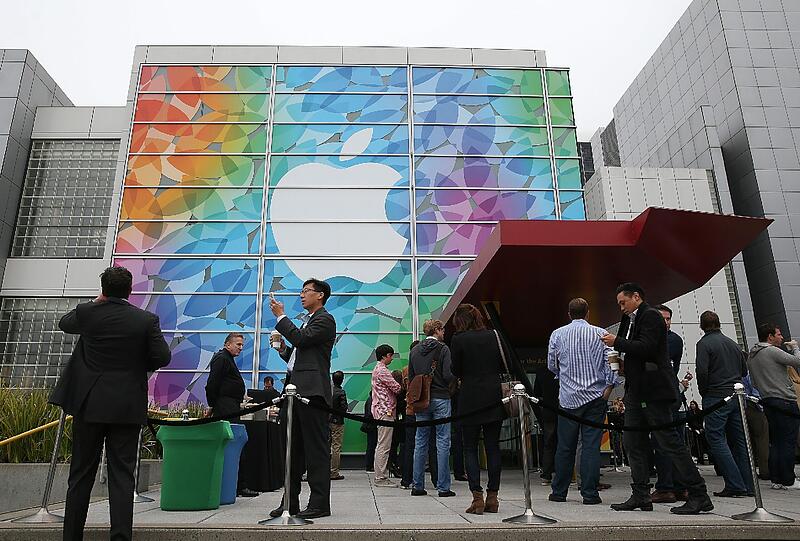 Am Dienstag stellte Apple sein erneuertes iPad vor. Weil es nur 450 Gramm wiegt erhält es den Beinamen Air.