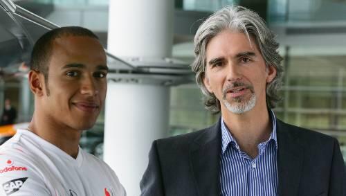 1996 holte er im Williams den Titel, jetzt gratulierte er Lewis Hamilton (l.): Damon Hill. 1996 holte er im Williams den Titel, jetzt gratulierte er Lewis Hamilton (l.): Damon Hill.