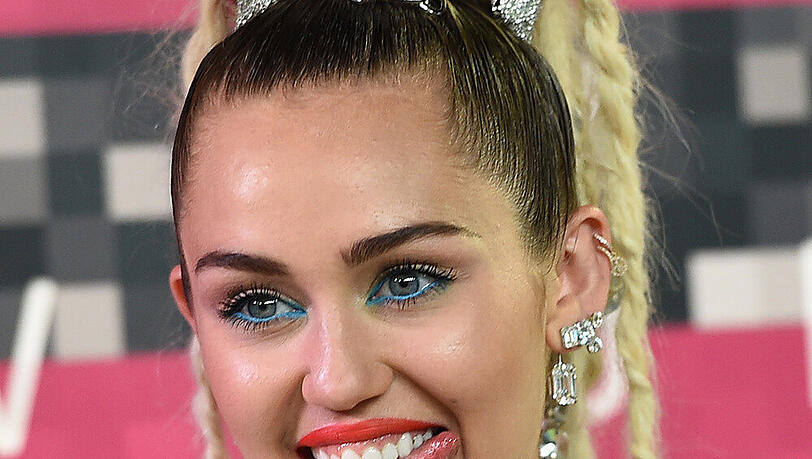 Miley Cyrus läuft nicht nur bei Männern das Wasser im Mund zusammen Miley Cyrus läuft nicht nur bei Männern das Wasser im Mund zusammen