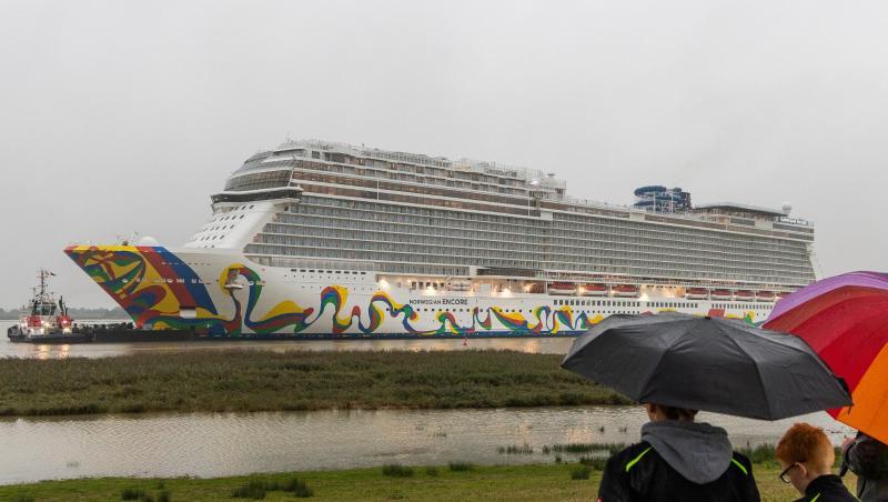 Ende Oktober steht in Bremerhaven die Übergabe der "Norwegian Encore" an die Reederei Norwegian Cruise Lines an. Ende Oktober steht in Bremerhaven die Übergabe der "Norwegian Encore" an die Reederei Norwegian Cruise Lines an.