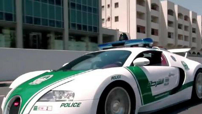 Der Bugatti Veyron zählt zu Dubais Polizei-Flotte. Der Bugatti Veyron zählt zu Dubais Polizei-Flotte.
