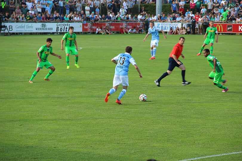 Szenen aus dem Spiel gegen Mönchengladbach