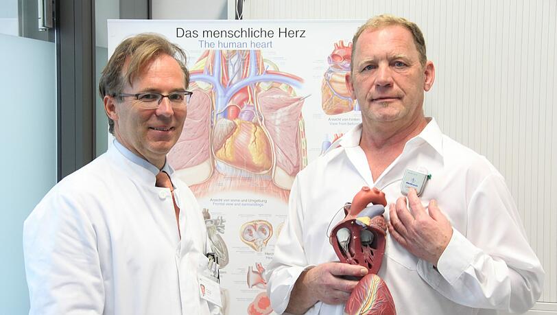 Kurz nach seinem 46. Geburtstag stand sein Herz das erste Mal still. Martin Weinberger berichtet über seine Nahtod-Erfahrungen. Kurz nach seinem 46. Geburtstag stand sein Herz das erste Mal still. Martin Weinberger berichtet über seine Nahtod-Erfahrungen.