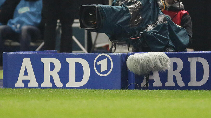 Das Erste überträgt das Pokalspiel des FC Bayern in Berlin. (Archivbild)