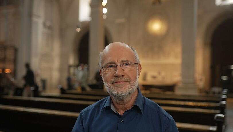 Professor Harald Lesch widmet sich diesmal der Wirkung des Schalls auf unser Wohlbefinden - und besucht dafür unter anderem die besondere akustische Umgebung einer Kirche. Professor Harald Lesch widmet sich diesmal der Wirkung des Schalls auf unser Wohlbefinden - und besucht dafür unter anderem die besondere akustische Umgebung einer Kirche.