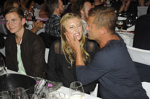 Award-Gewinnerin Luna Schweiger mit ihrem Vater Til.
