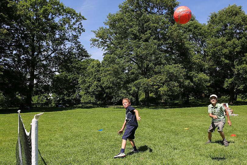 Die Stadtteilwochen sind gestartet. Noch bis zum 20. Juni erleben die Besucher im Hirschgarten und im Viertel die Aktionen - wie hier in der Bildergalerie.