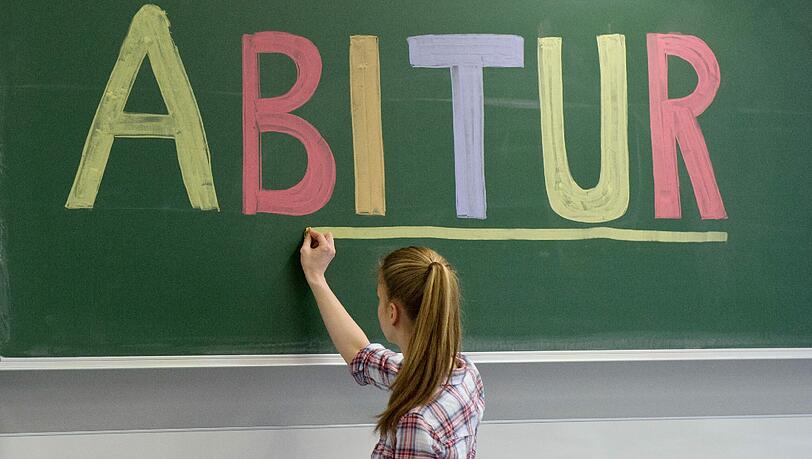 Am 06.03.2015 beginnt in Nürnberg der bayerische Schülerkongress «Basis '15 - jetzt reden wir». Am 06.03.2015 beginnt in Nürnberg der bayerische Schülerkongress «Basis '15 - jetzt reden wir».