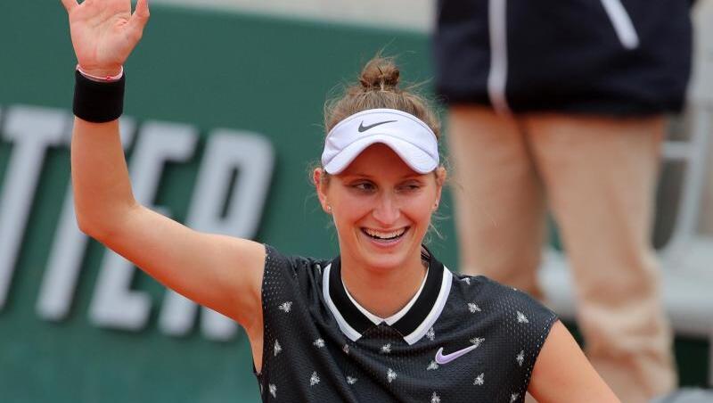 Marketa Vondrousova freut sich über ihren Sieg im Halbfinale.