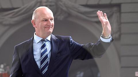 Dietmar Woidke (SPD), Ministerpräsident von Brandenburg, verteidigt trotz aller Verluste Platz eins bei der Landtagswahl.