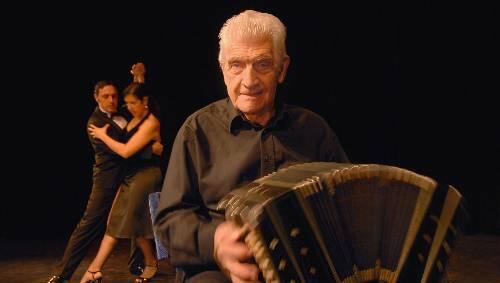 Luis Stazo. Luis Stazo.
